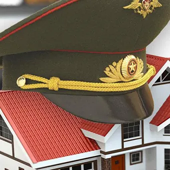 Изображение мужчины и женщины, подписывающие документы